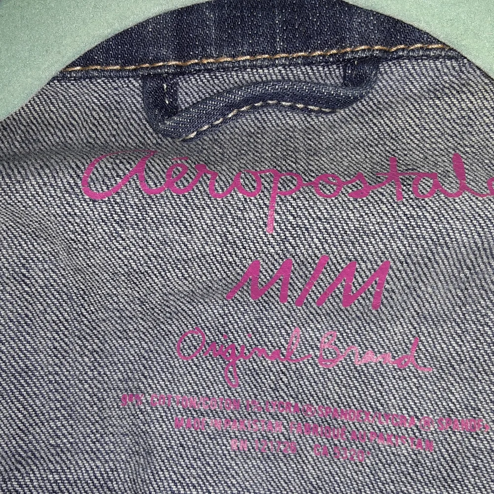 Womens size medium Aeropostal jean jacket - Picture 3 of 3